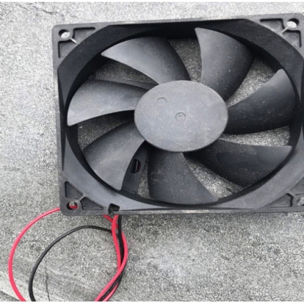 QUẠT THÔNG GIÓ 9X9 - 12X12 BẰNG SẮT