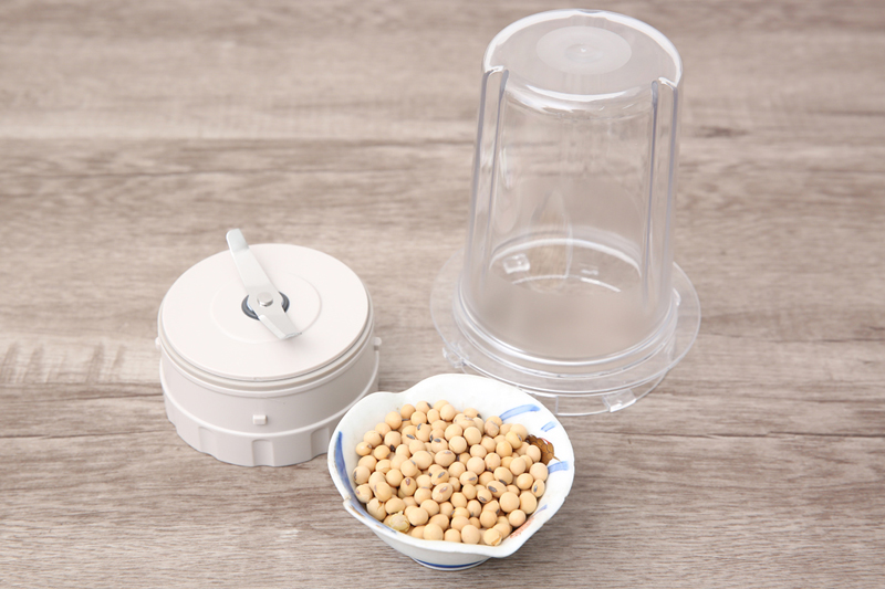 Cối xay nhỏ - Máy xay sinh tố Electrolux E7TB1 84SM Cối xay nhỏ - Máy xay sinh tố Electrolux E7TB1 84SM