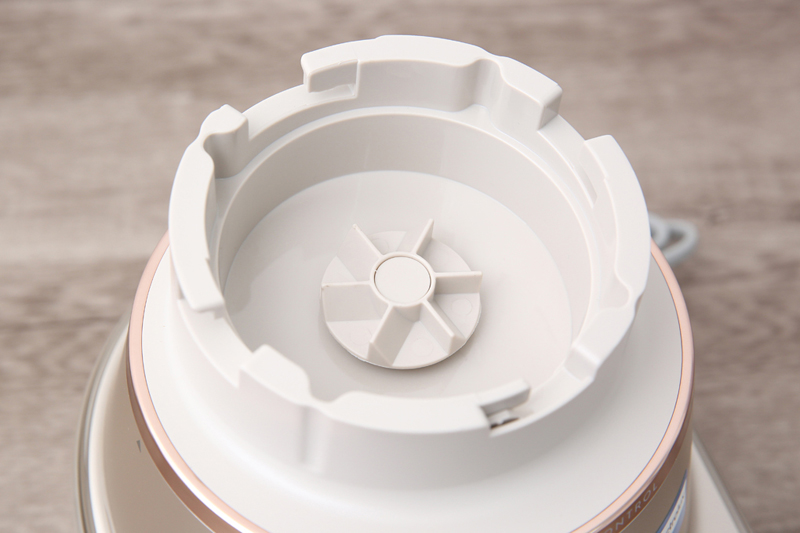 Có khớp an toàn - Máy xay sinh tố Electrolux E7TB1 84SM Có khớp an toàn - Máy xay sinh tố Electrolux E7TB1 84SM